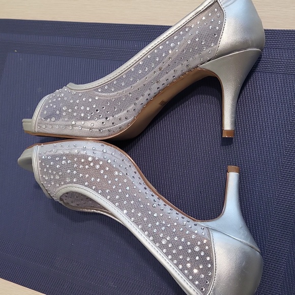 K & M sparkly open toed evening shoes. - Picture 4 of 13